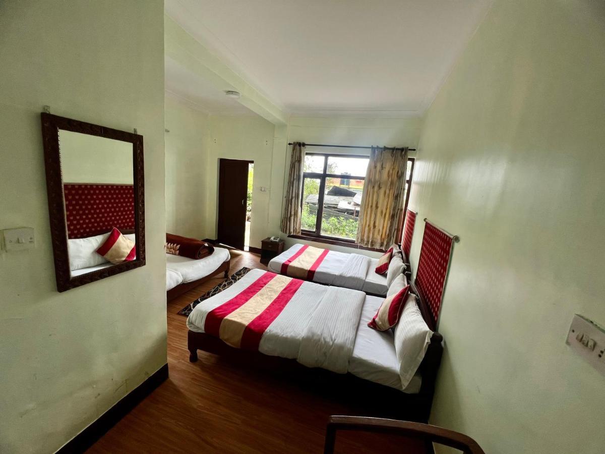 Mount Everest Hotel & Resort Nagarkot Dış mekan fotoğraf