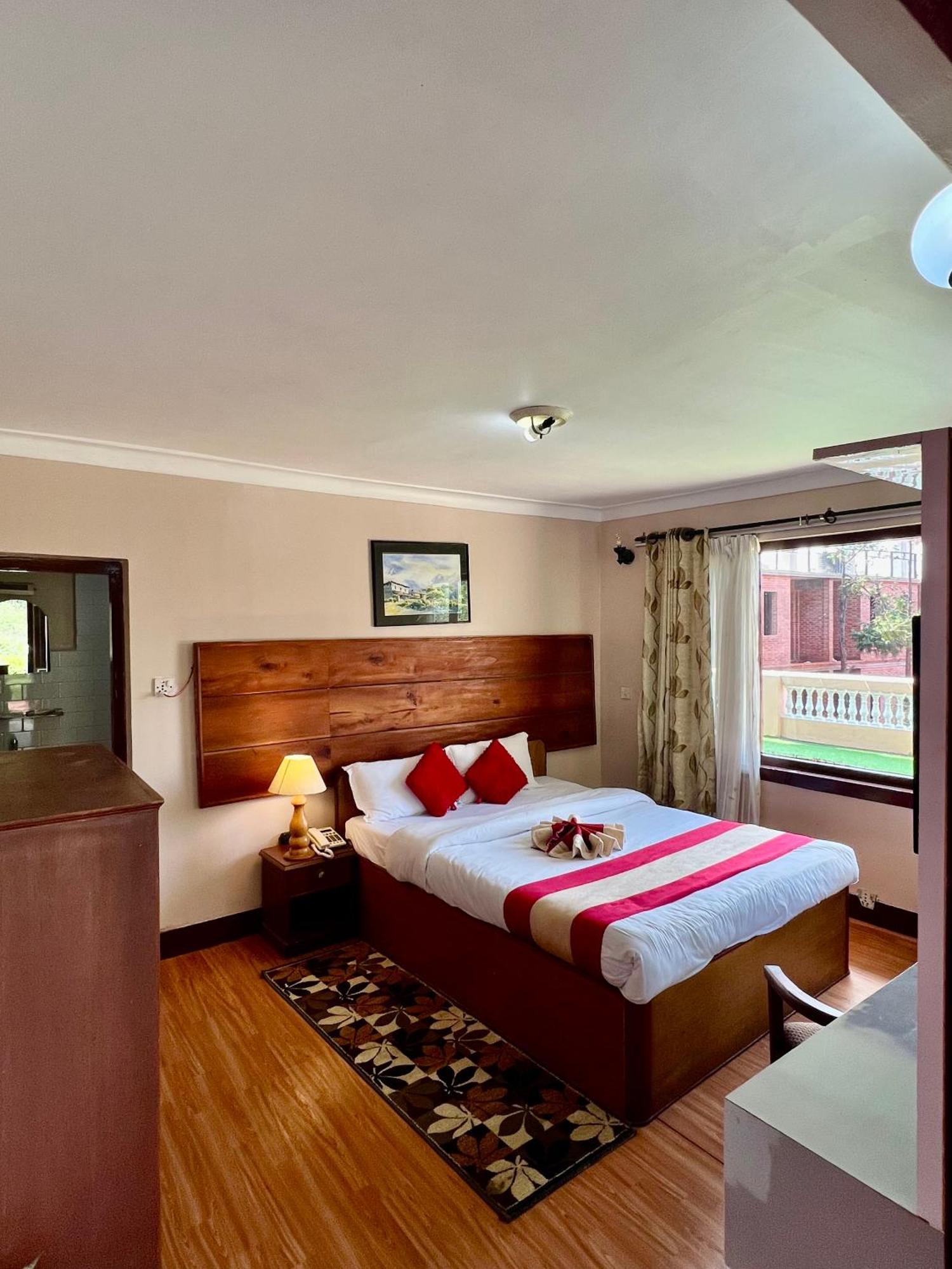 Mount Everest Hotel & Resort Nagarkot Dış mekan fotoğraf